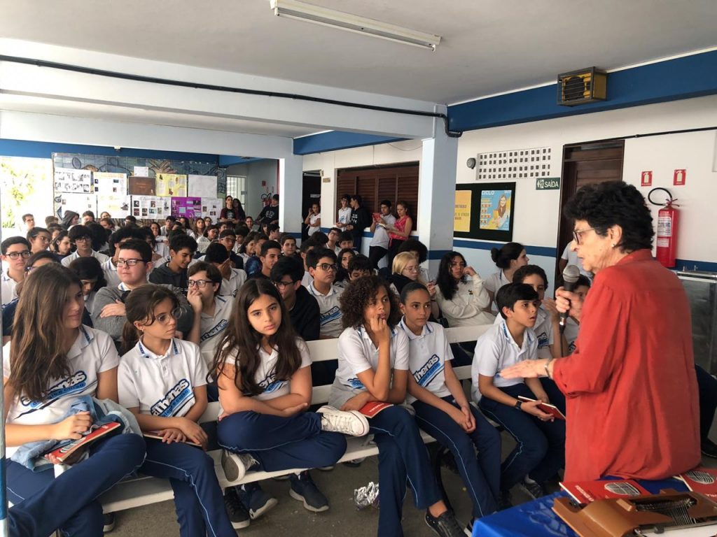 Hoje tivemos a grande visita da nossa escritora brasileira Maria Valéria Rezende