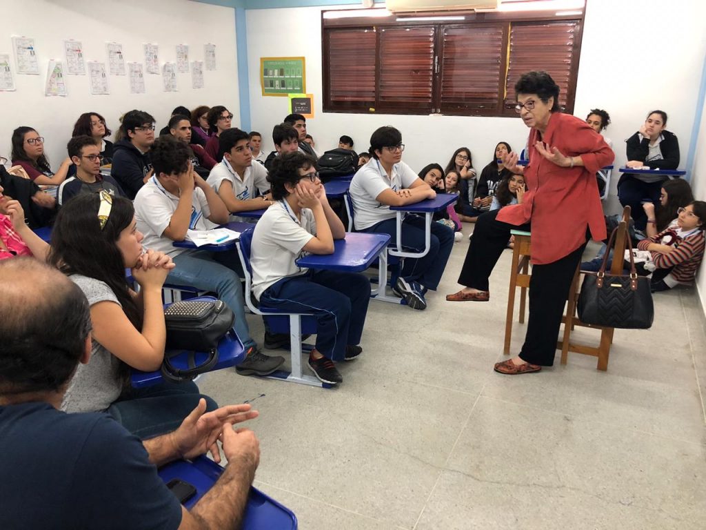 Hoje tivemos a grande visita da nossa escritora brasileira Maria Valéria Rezende