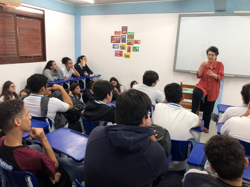 Hoje tivemos a grande visita da nossa escritora brasileira Maria Valéria Rezende