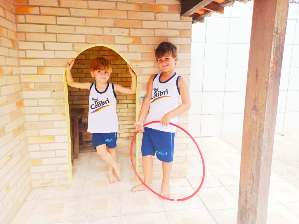 1º Dia é dia de alegria, euforia, encantamento. Novo mundo. Cheio de expectativa e ansiedade.