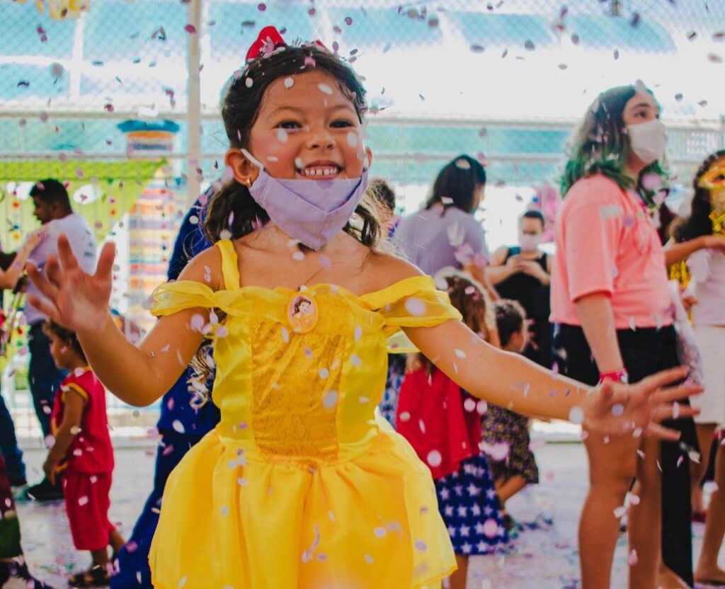 Carnaval é alegria, energia e magia e por aqui, já começamos a comemorar!