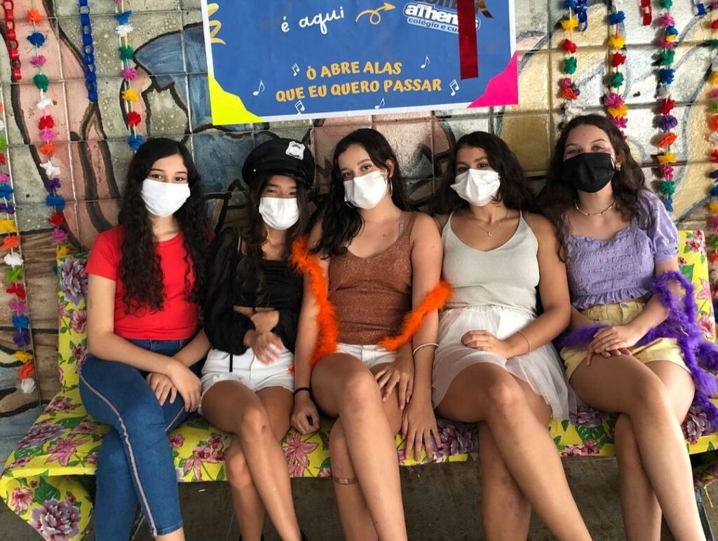 Carnaval é alegria, energia e magia e por aqui, já começamos a comemorar!