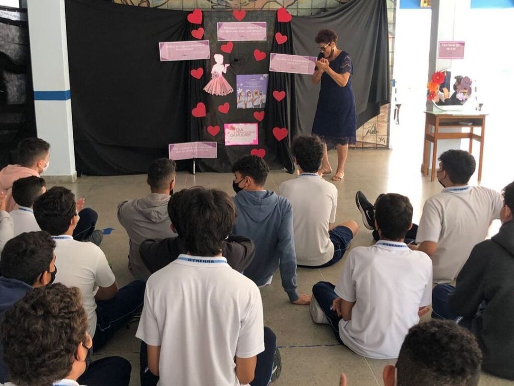 “O olhar é a linguagem do coração”.