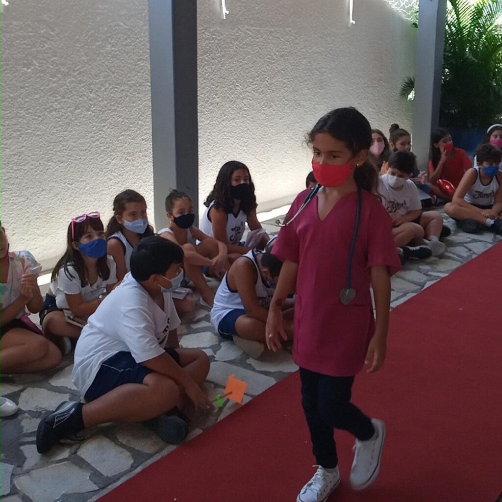 Nossas lindas alunas do Colibri não ficaram de fora da comemoração do Dia das Mulheres!