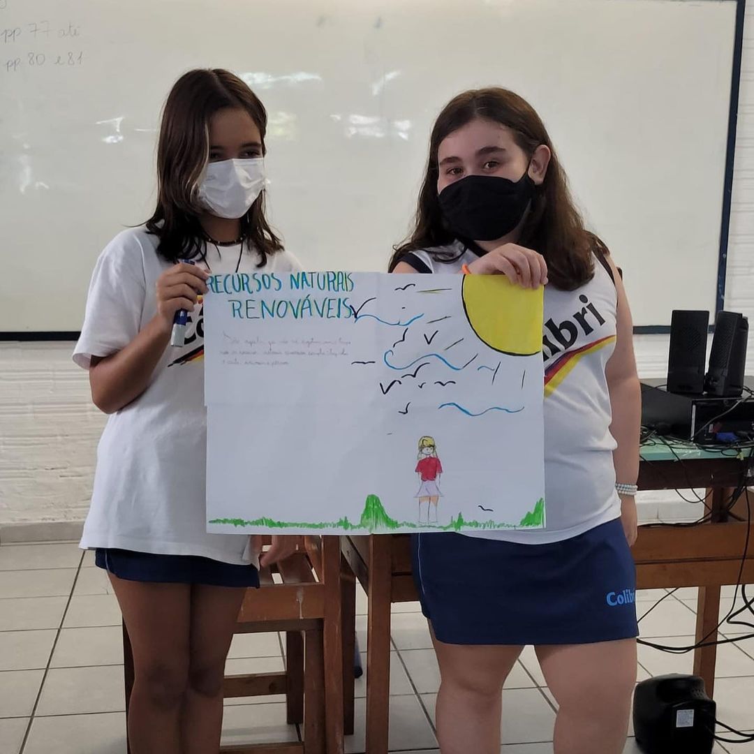 Em Ciências, os alunos do 5° Ano B estudaram sobre os recursos naturais renováveis e não renováveis.