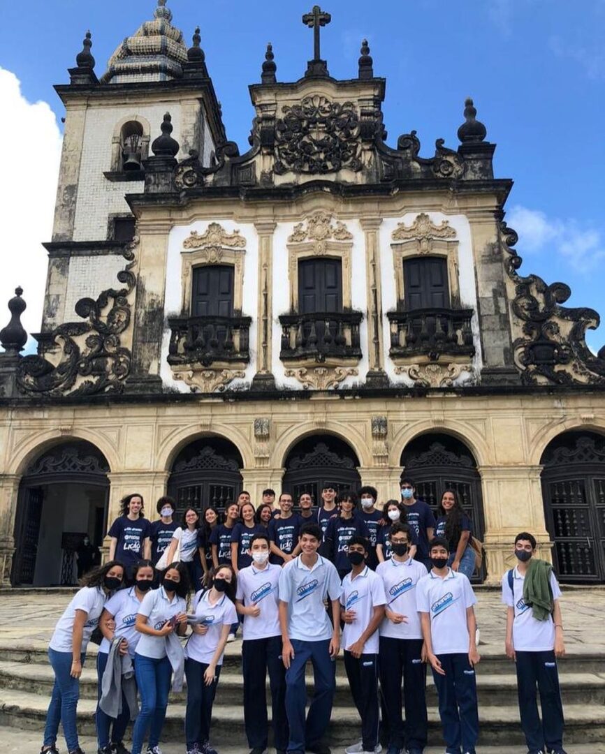 Na última quinta, os alunos do Ensino Médio foram a uma aula de campo no centro histórico da nossa cidade.