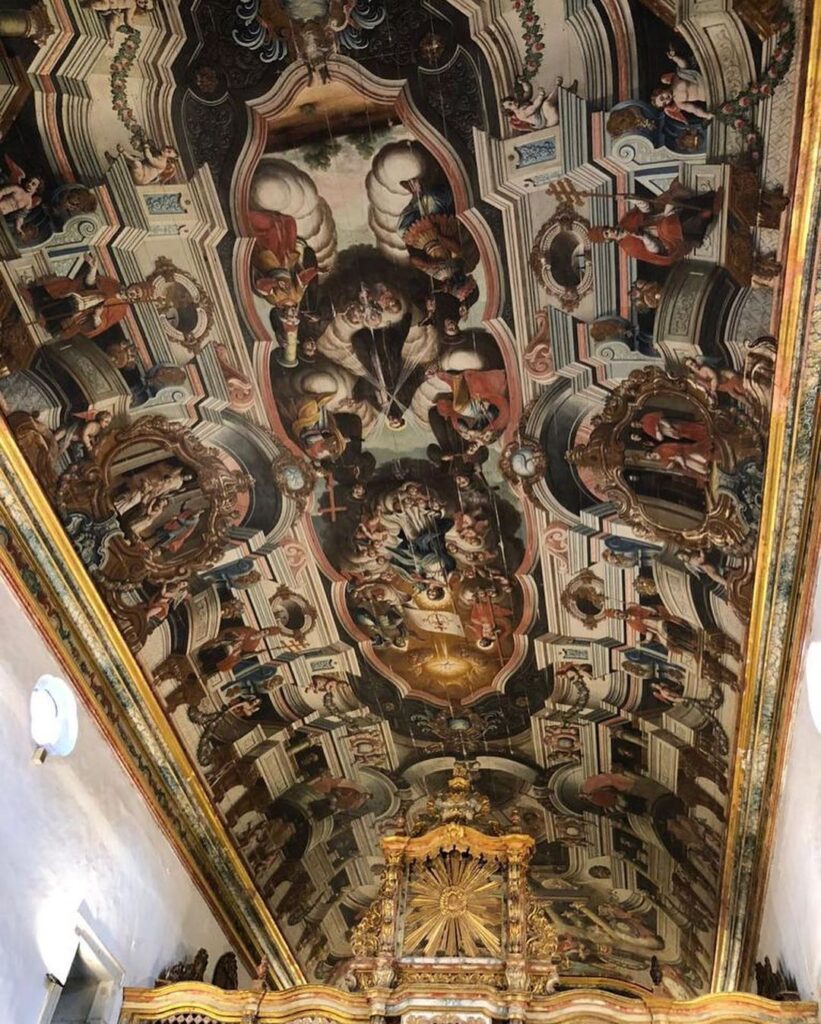 Na última quinta, os alunos do Ensino Médio foram a uma aula de campo no centro histórico da nossa cidade.