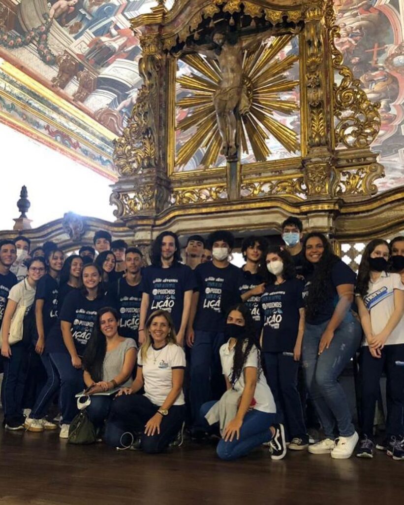Na última quinta, os alunos do Ensino Médio foram a uma aula de campo no centro histórico da nossa cidade.