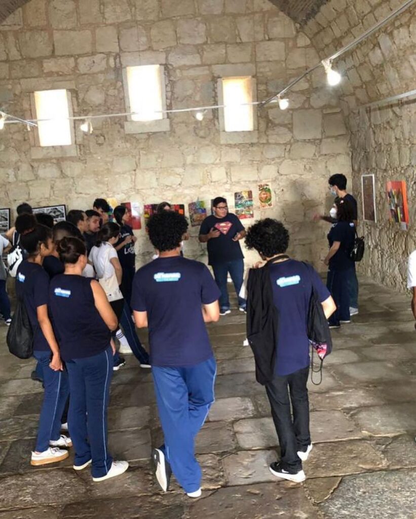 Na última quinta, os alunos do Ensino Médio foram a uma aula de campo no centro histórico da nossa cidade.