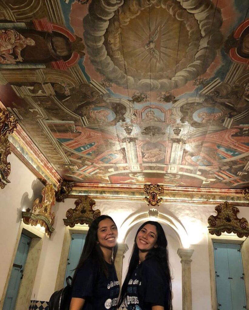 Na última quinta, os alunos do Ensino Médio foram a uma aula de campo no centro histórico da nossa cidade.