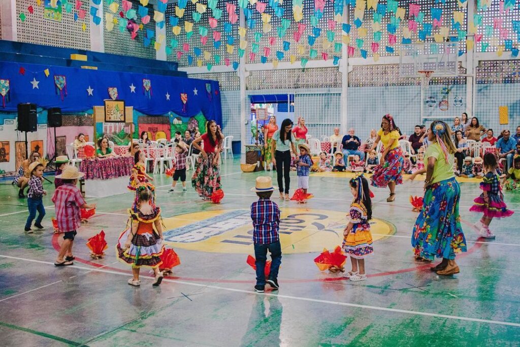 Que festa linda! Em comemoração ao São João e a temporada junina, tivemos um arraiá inesquecível.