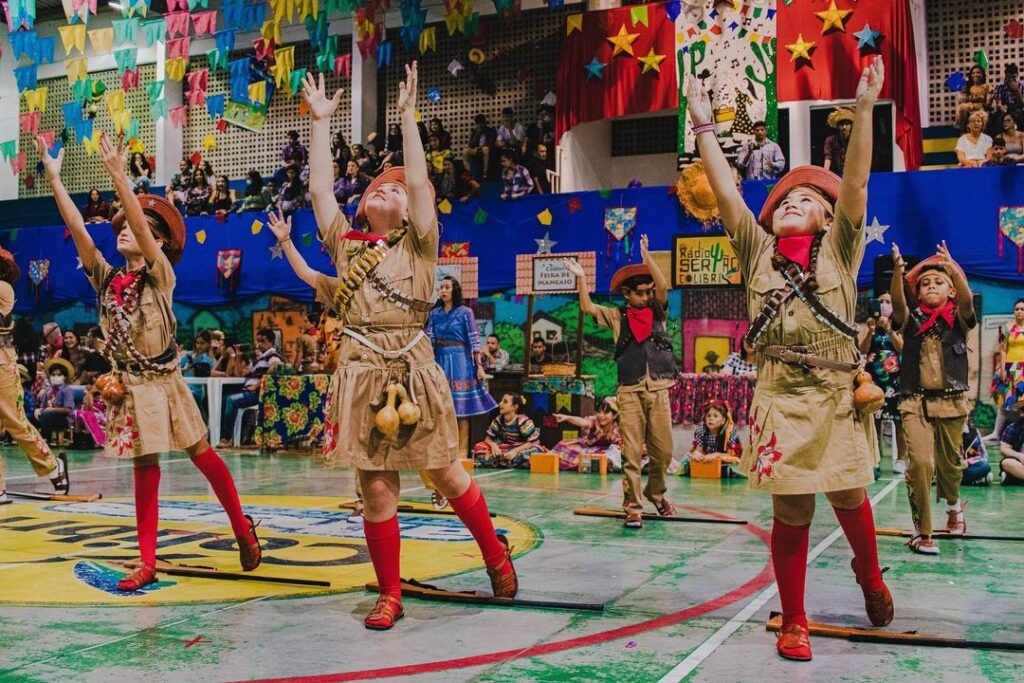 Que festa linda! Em comemoração ao São João e a temporada junina, tivemos um arraiá inesquecível.