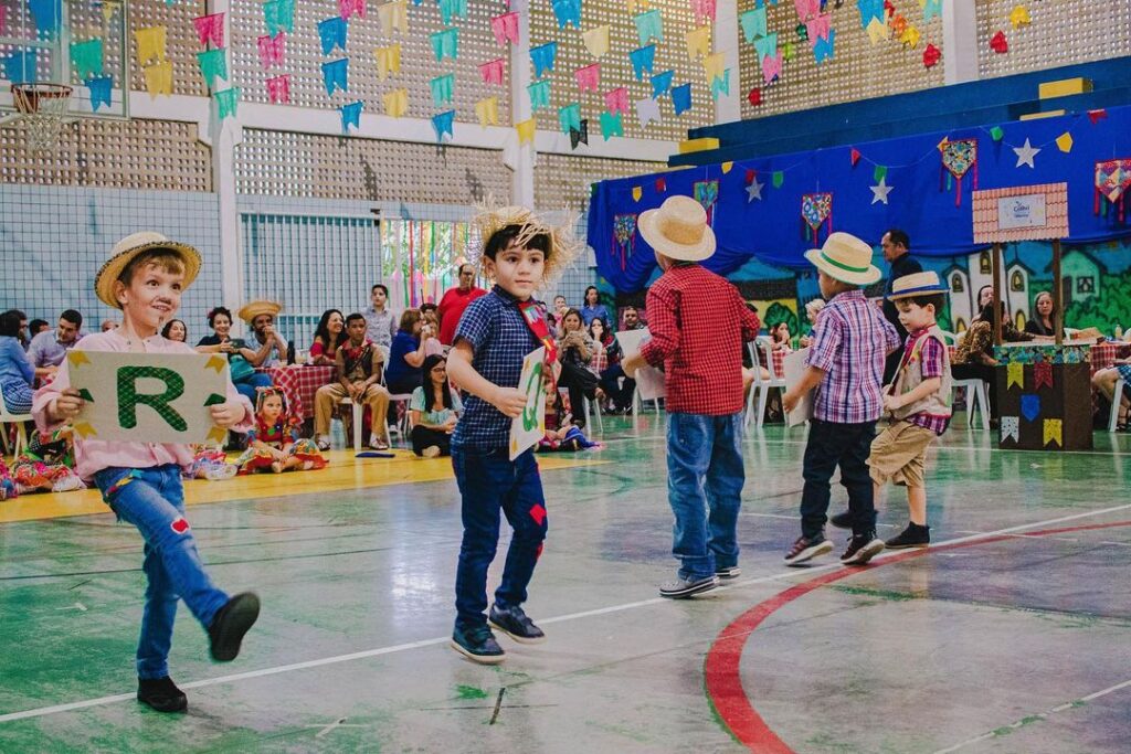 Que festa linda! Em comemoração ao São João e a temporada junina, tivemos um arraiá inesquecível.