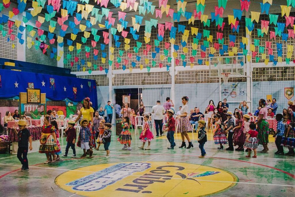 Que festa linda! Em comemoração ao São João e a temporada junina, tivemos um arraiá inesquecível.