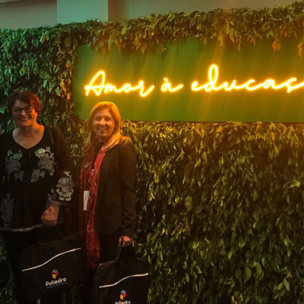 Nossa direção busca sempre conhecer métodos e ferramentas para melhor atender pais e alunos do Colégio Colibri Athenas.