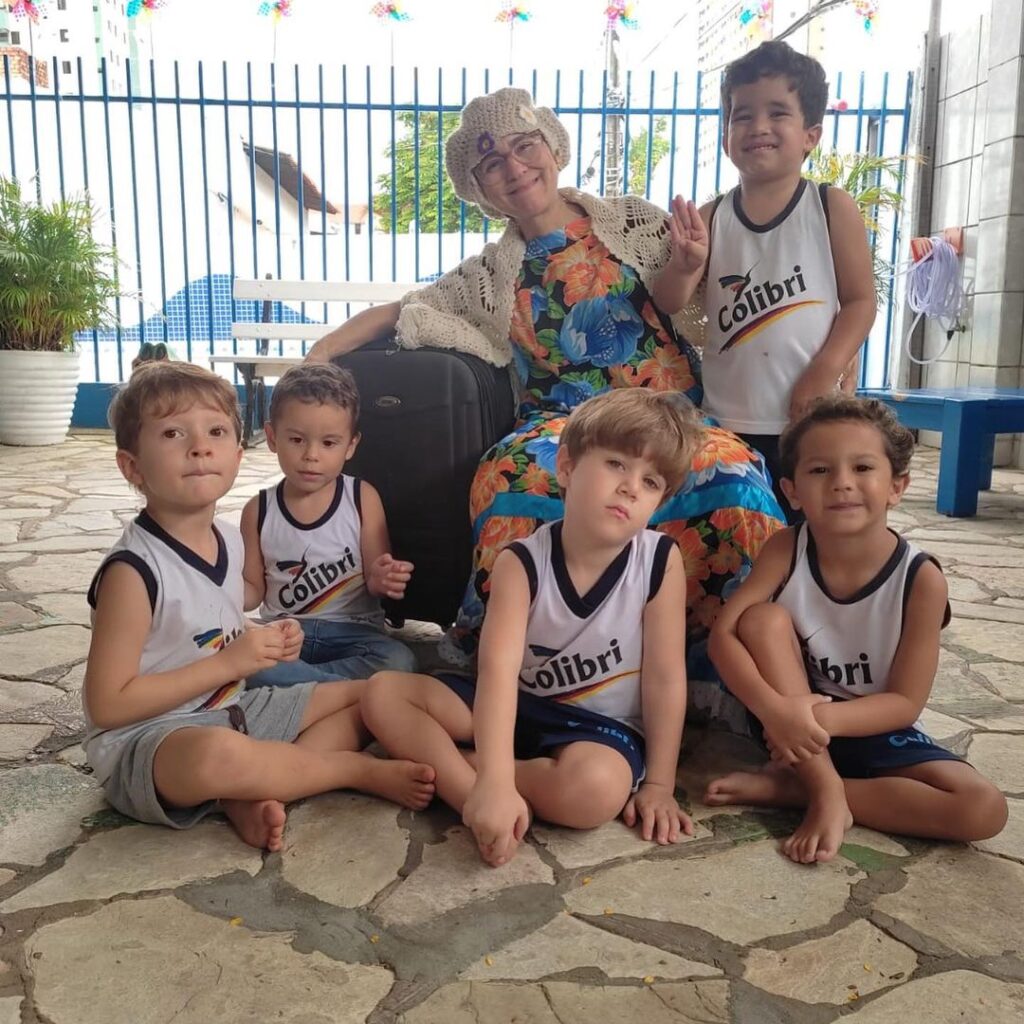 O folclore é a expressão mais forte de viver de um grupo social.