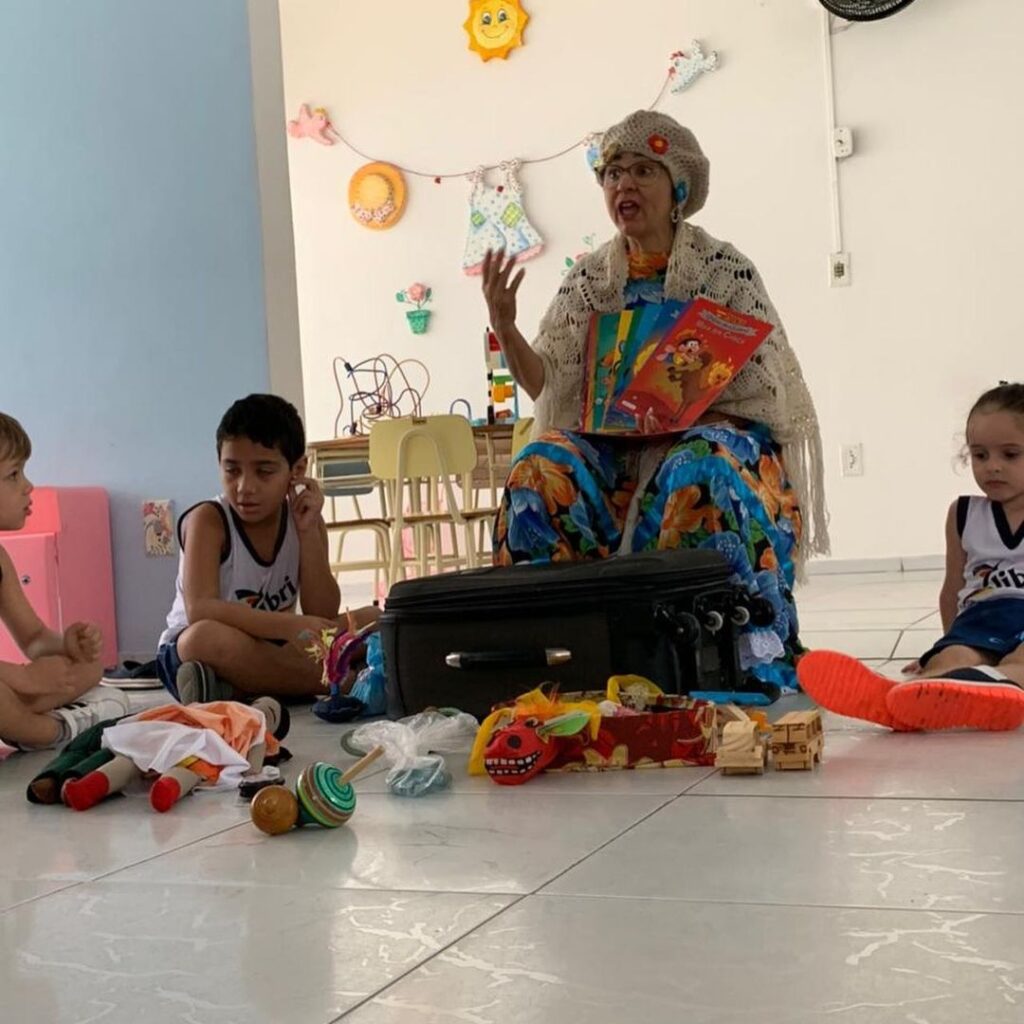 O folclore é a expressão mais forte de viver de um grupo social.