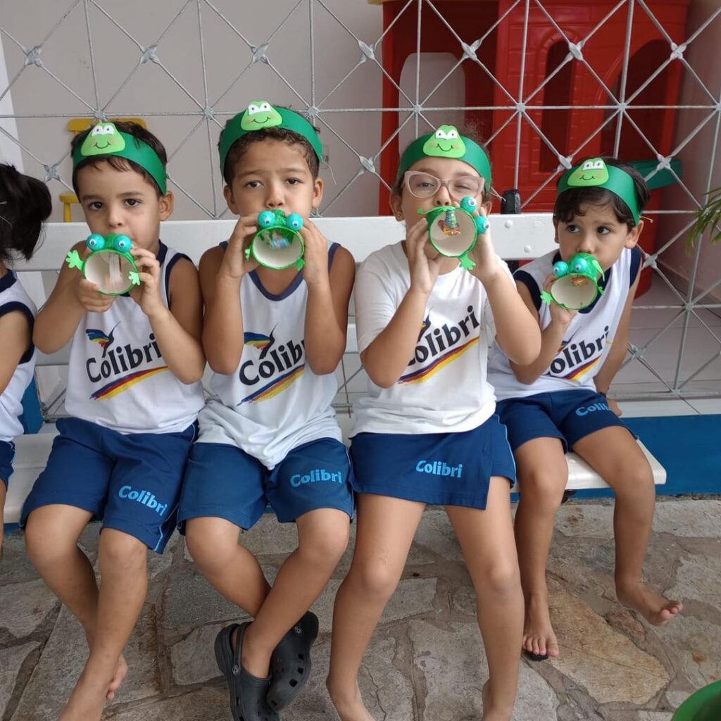 Finalizamos nossas atividades folclóricas com muita alegria e diversão!