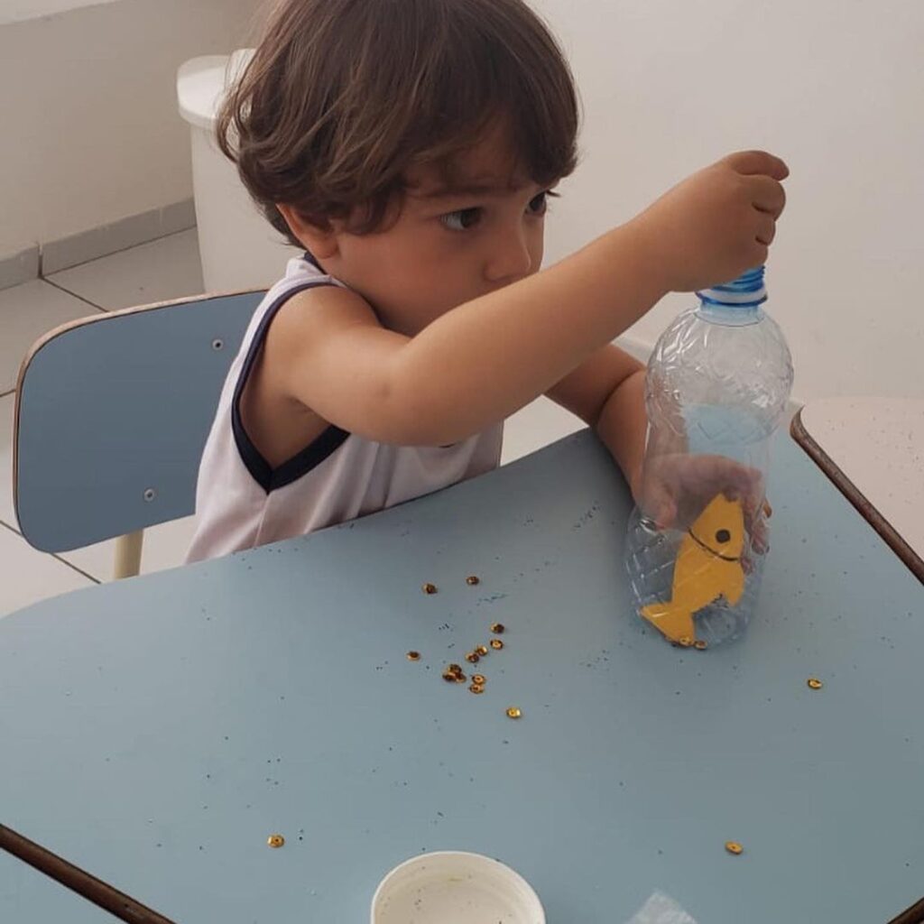 Finalizamos nossas atividades folclóricas com muita alegria e diversão!