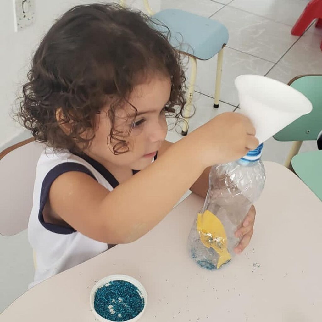 Finalizamos nossas atividades folclóricas com muita alegria e diversão!