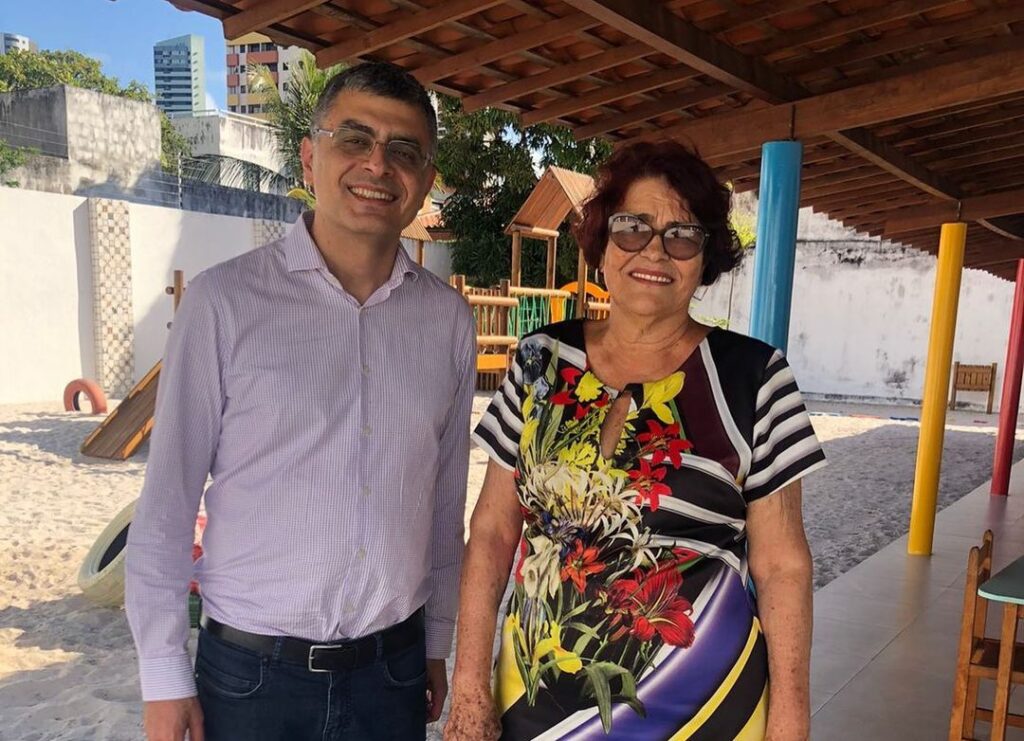 Na tarde de ontem (15), tivemos a honra de receber a visita do presidente do sistema de ensino Poliedro, Nicolau Sarkis.