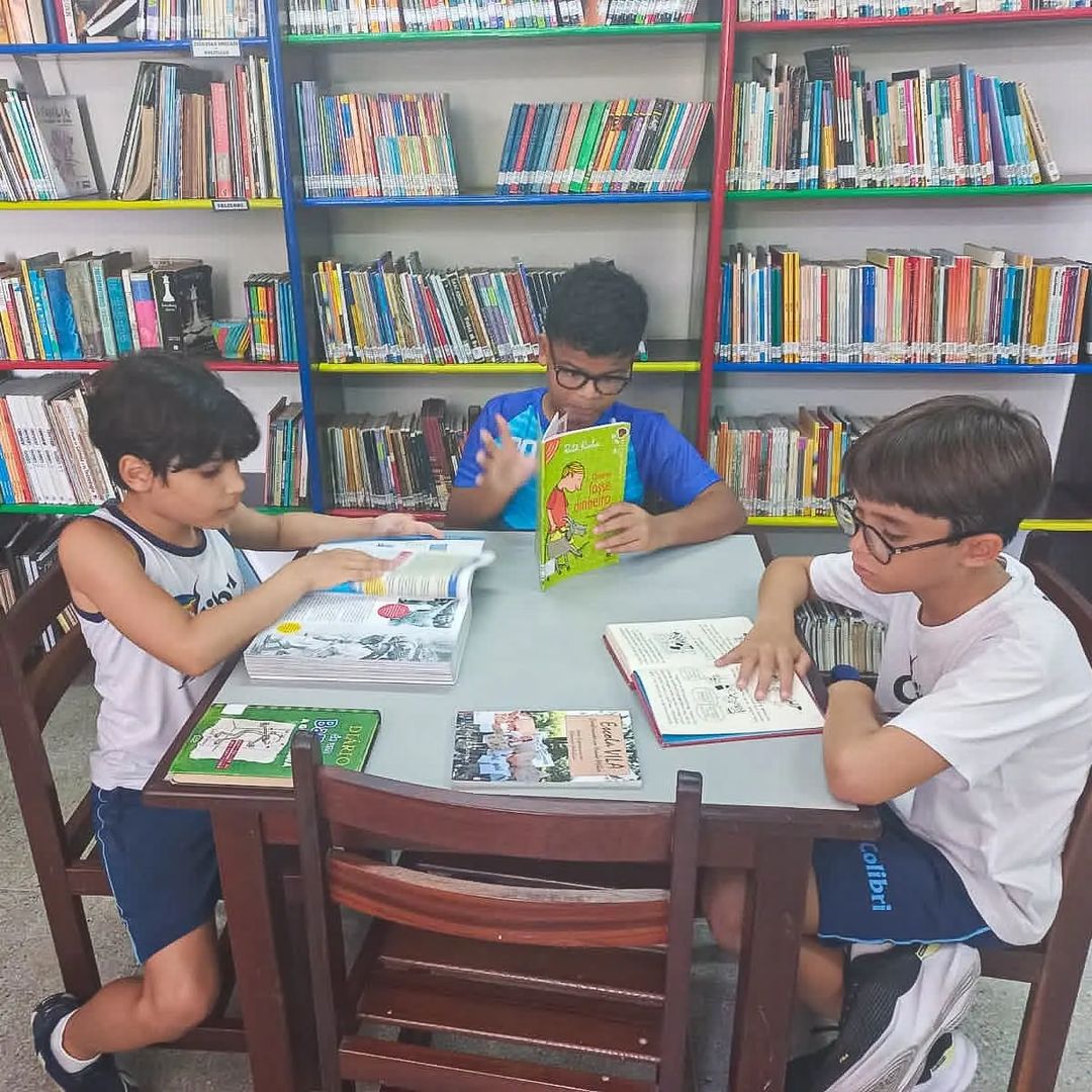 Dia 12 de março foi o dia do bibliotecário.