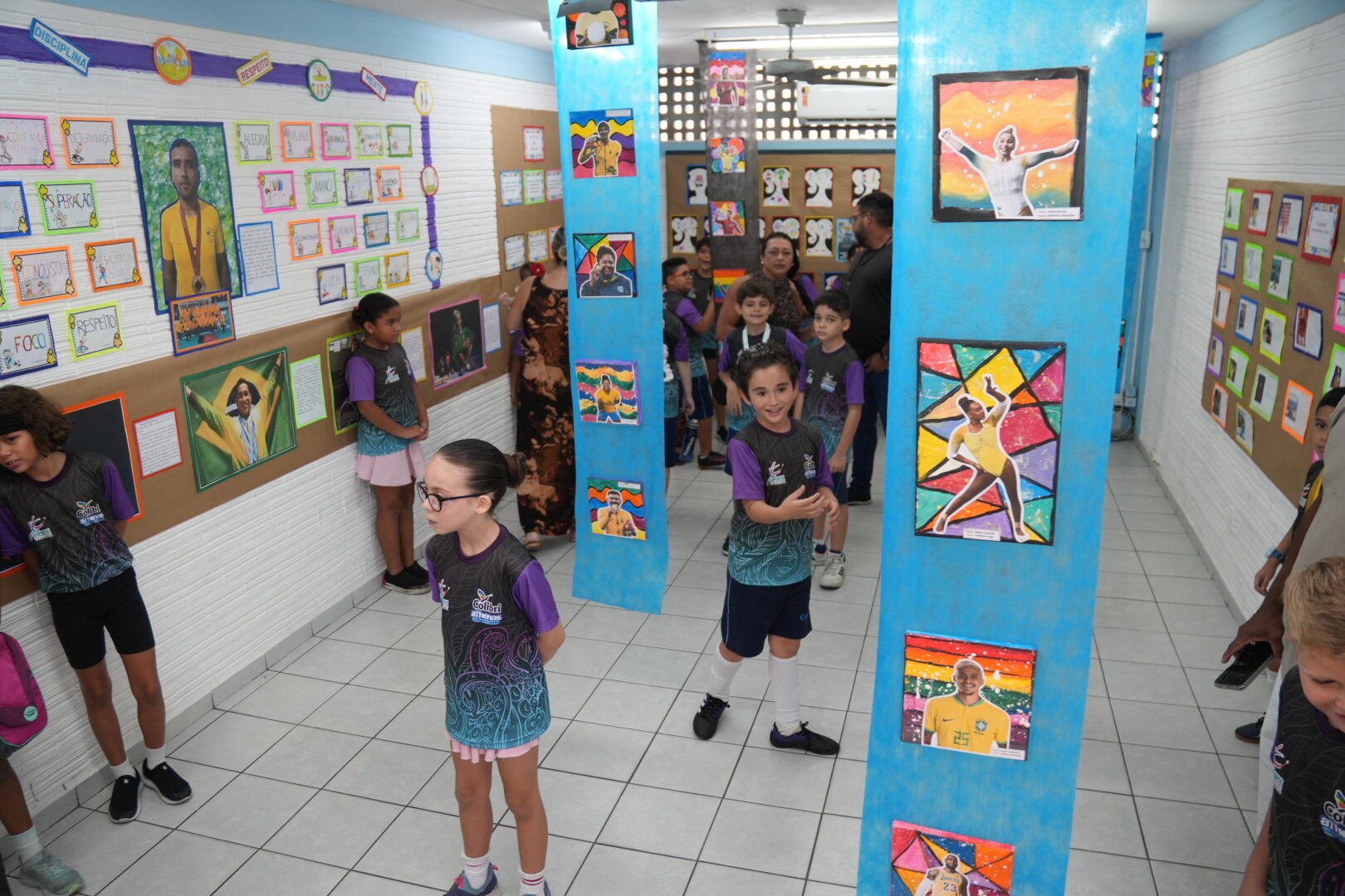 Mostra Cultural e Entrega de Medalhas da Olimpíada de Matemática Poliedro