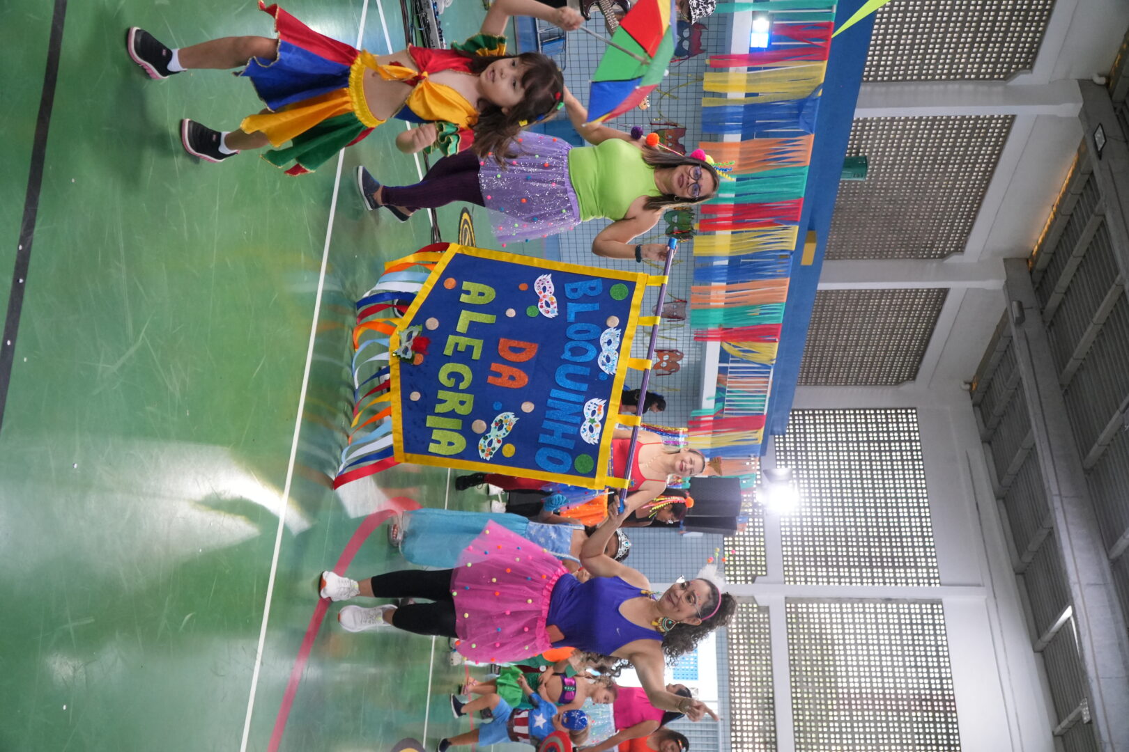 Alegria, cores e muita animação! 🎭✨