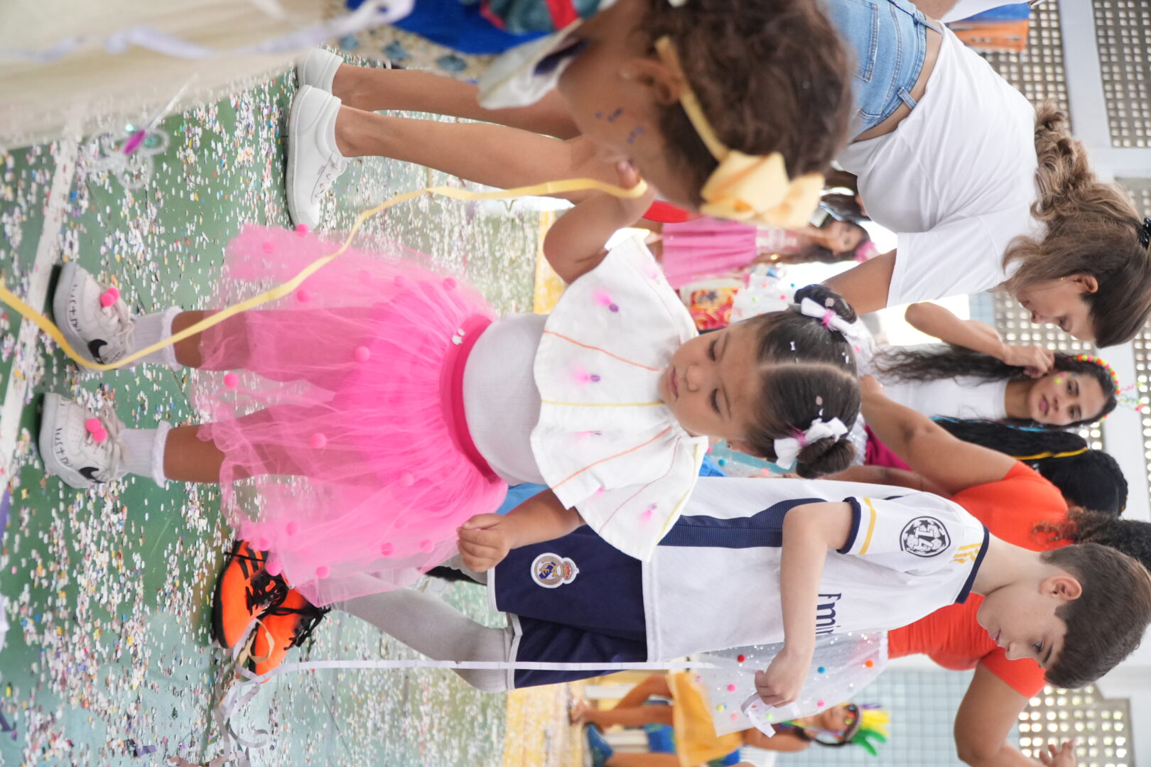 Alegria, cores e muita animação! 🎭✨