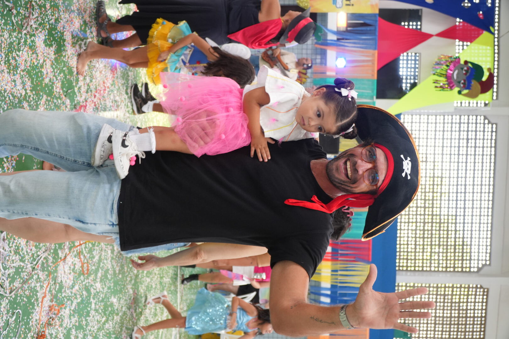 Alegria, cores e muita animação! 🎭✨