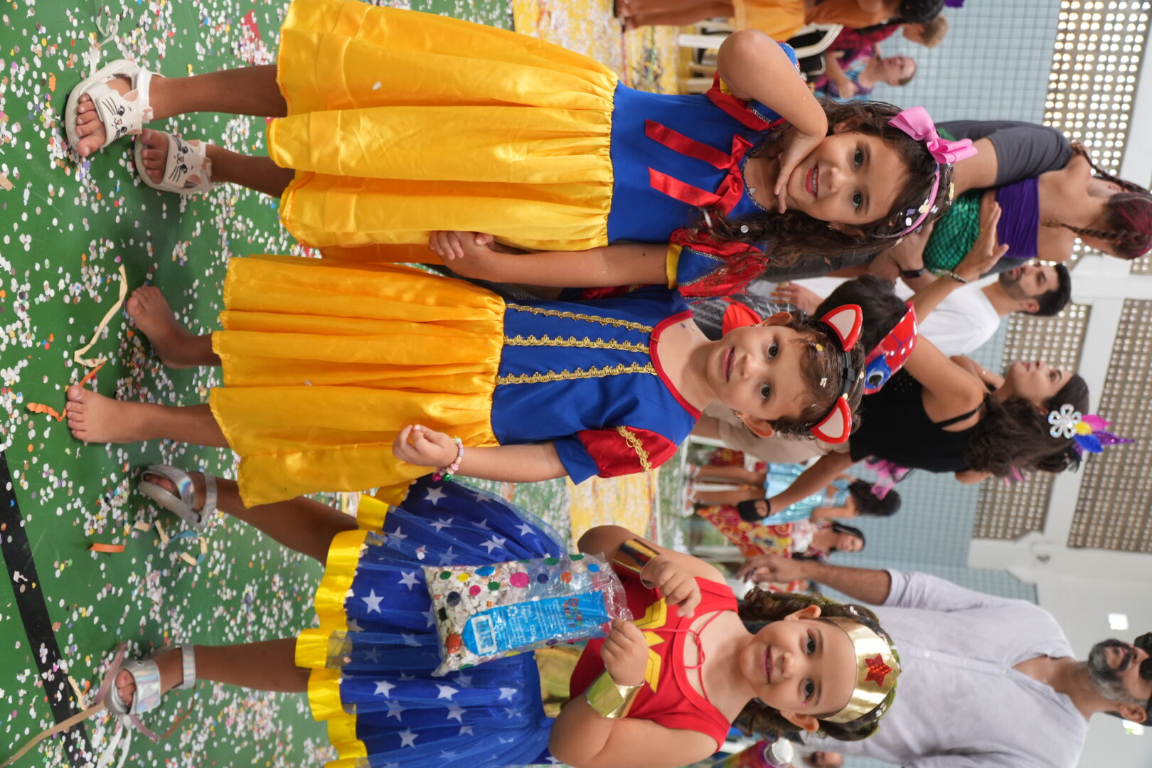 Alegria, cores e muita animação! 🎭✨