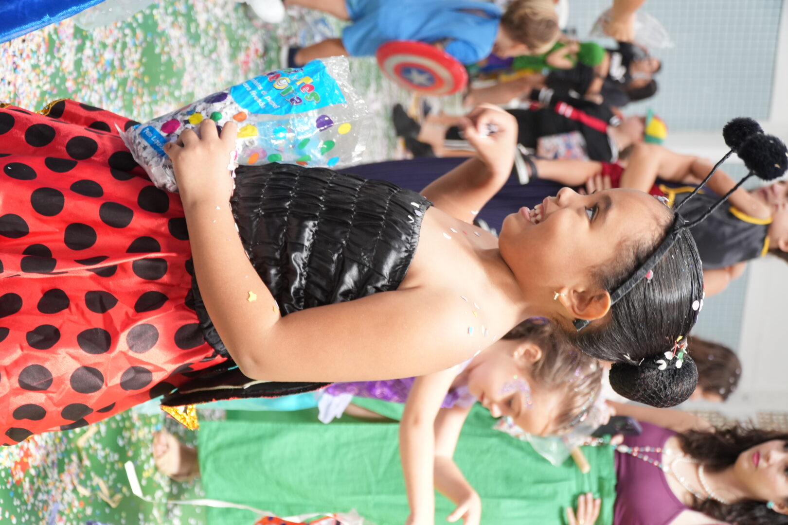 Alegria, cores e muita animação! 🎭✨