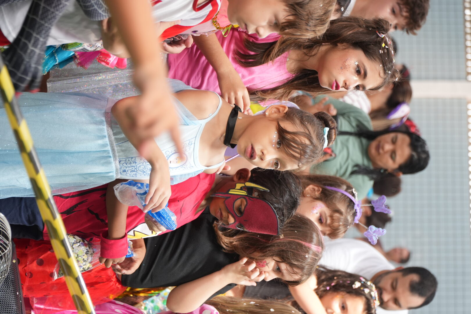 Alegria, cores e muita animação! 🎭✨