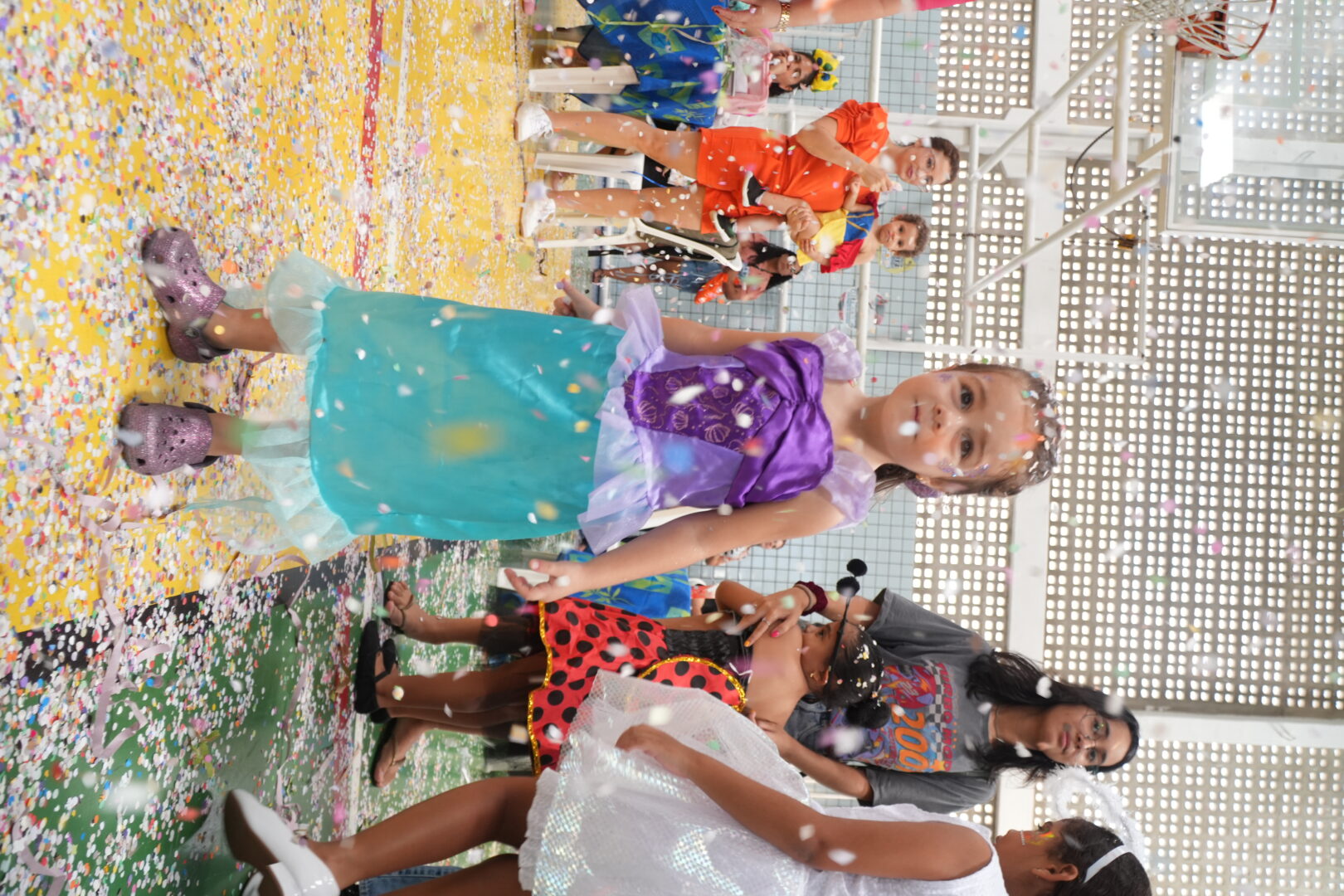 Alegria, cores e muita animação! 🎭✨